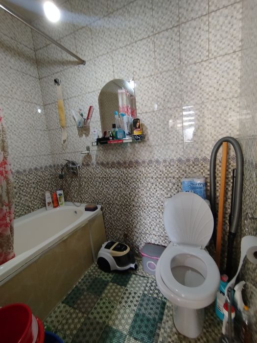 Продаю 1/2/3 на Карасу 6 заходи и живи