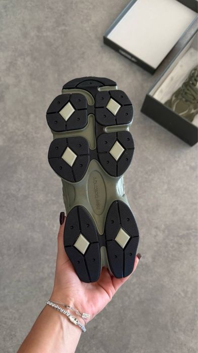 New Balance 9060 "Dark Olivine"