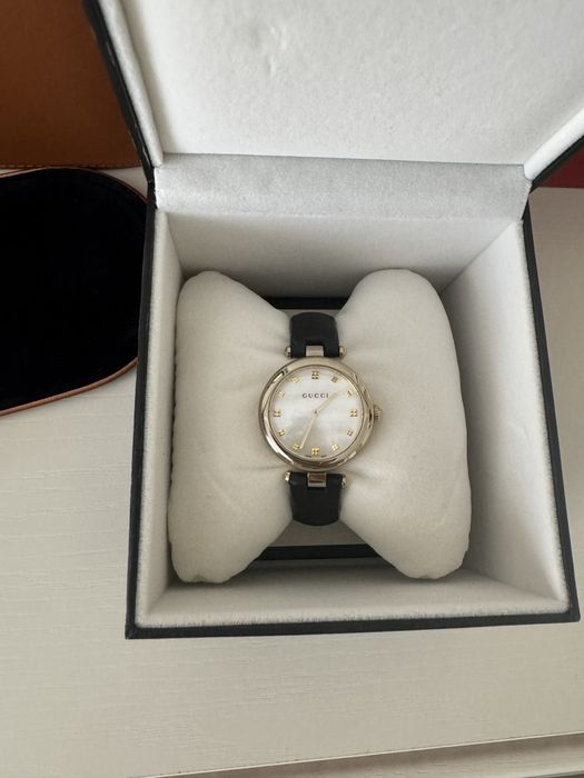 Женские часы от cucci