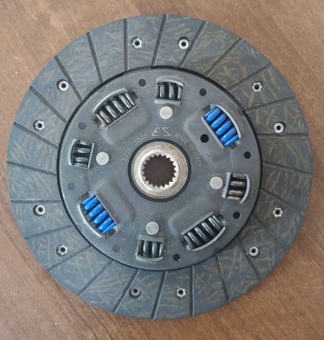 НОВЫЙ Диск Сцепления ES. ITALY 215мм, 20 шлицов (Fiat/Lancia) Арт.3205