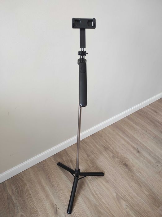 Продам штатив блютуз
