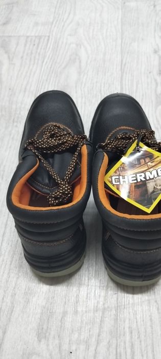 Специальные ботинки