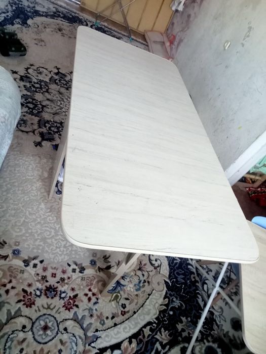 Продам стол хорошийм состояние