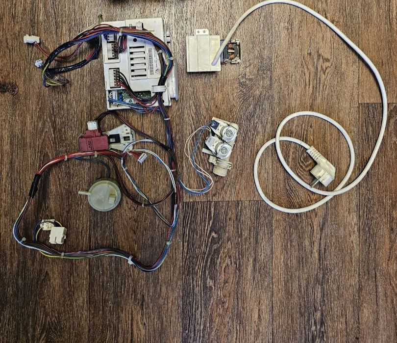 Запчасти Indesit