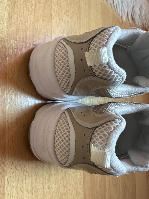 New balance обувки