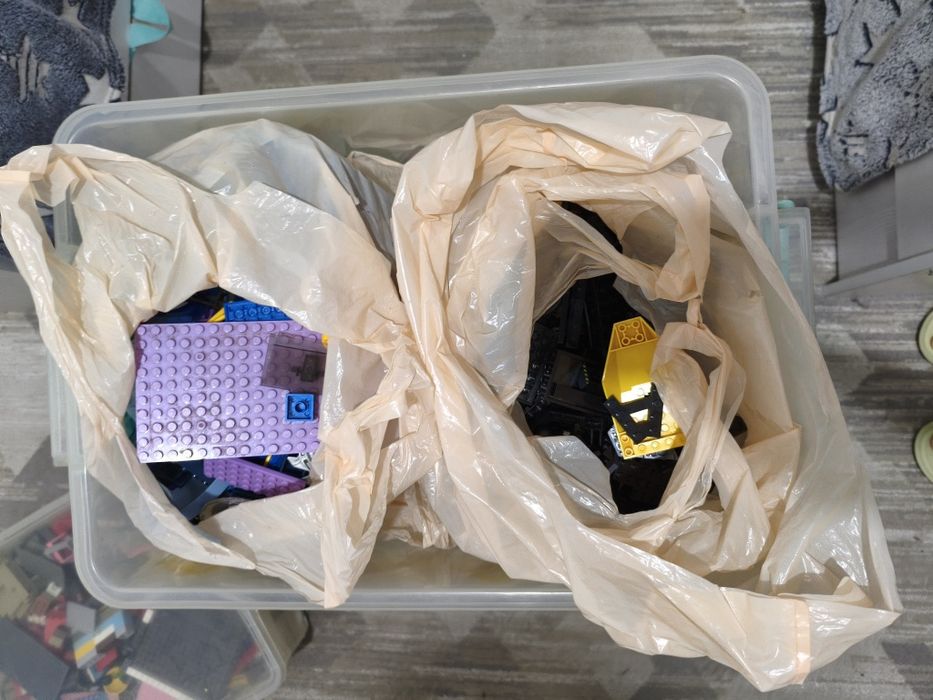 Продам конструкторы LEGO