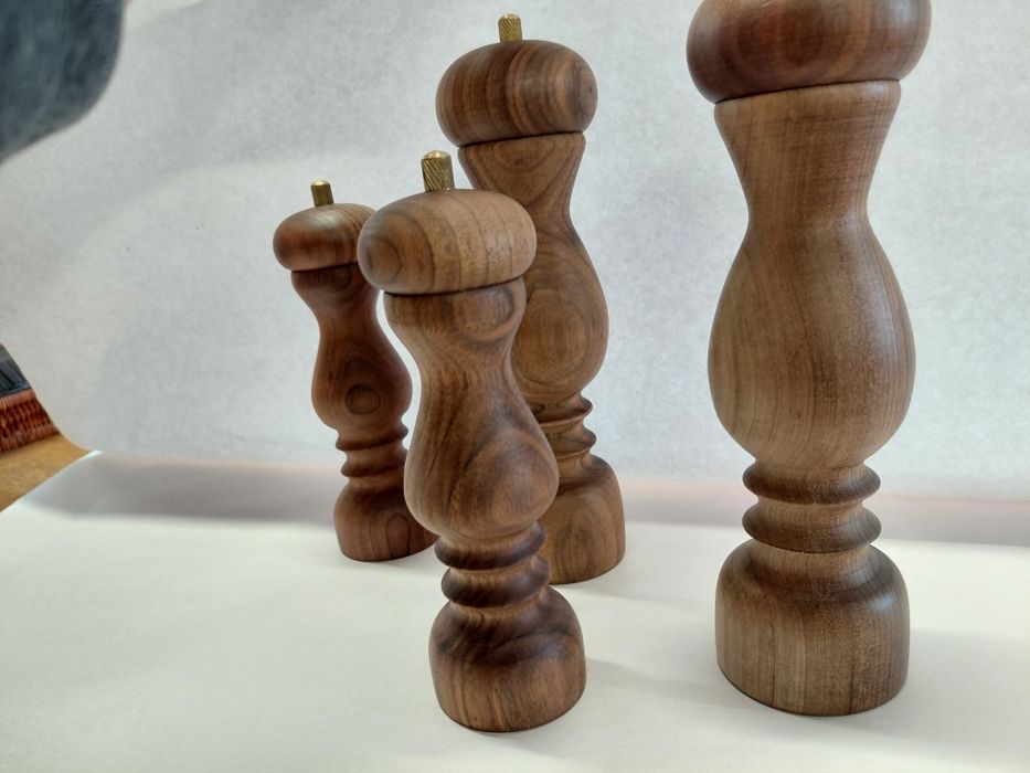 Дървени(Орех) мелнички за сол/пипер