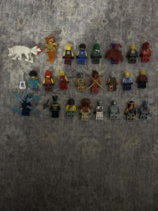 Vand figurine lego ninjago in stare foarte buna