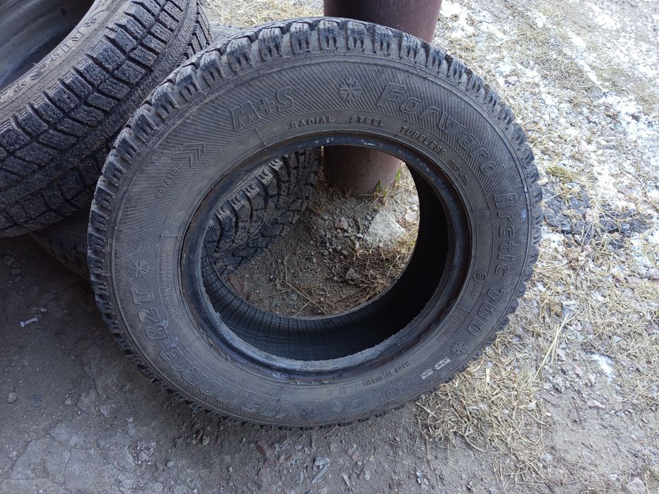 Продам зимние шины на 13