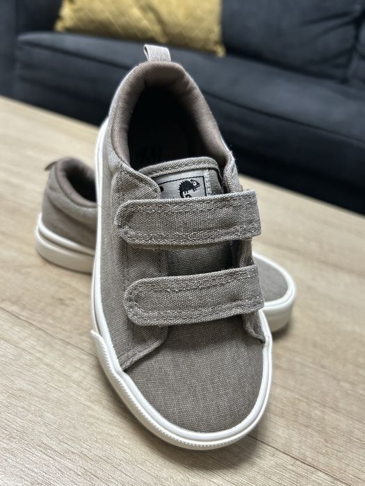 Papucei H&M marimea 25