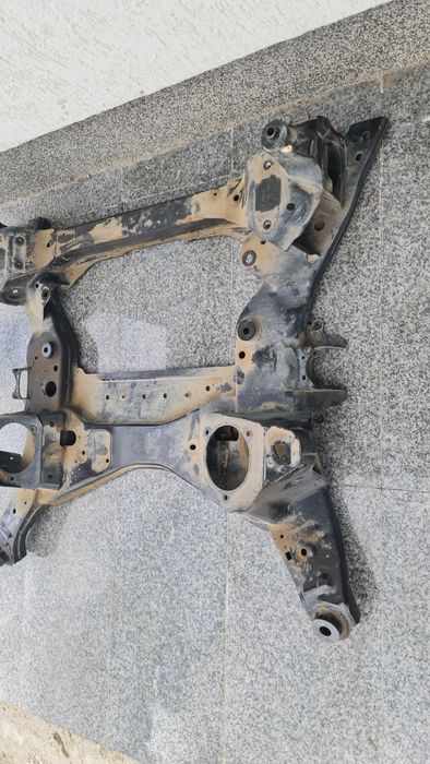 Punte fata cadru motor BMW X3 G01 X4 G02 X DRIVE 4X4 6891262 20D 30D 40D
