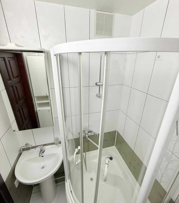 Продается трешка в 20м мкр