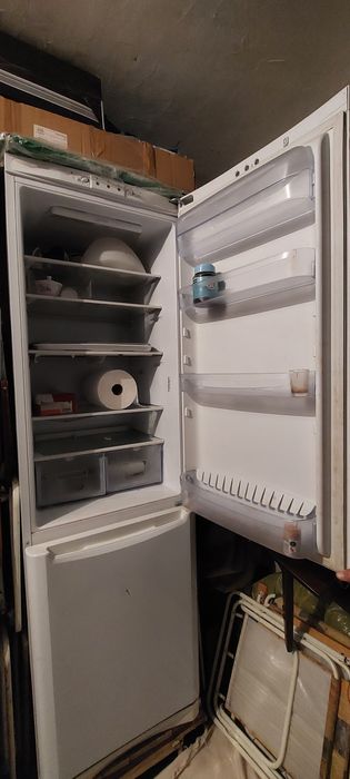 Combina frigorifica  Indesit