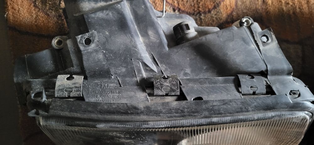 Линзованыефары на AUDI 100 C4