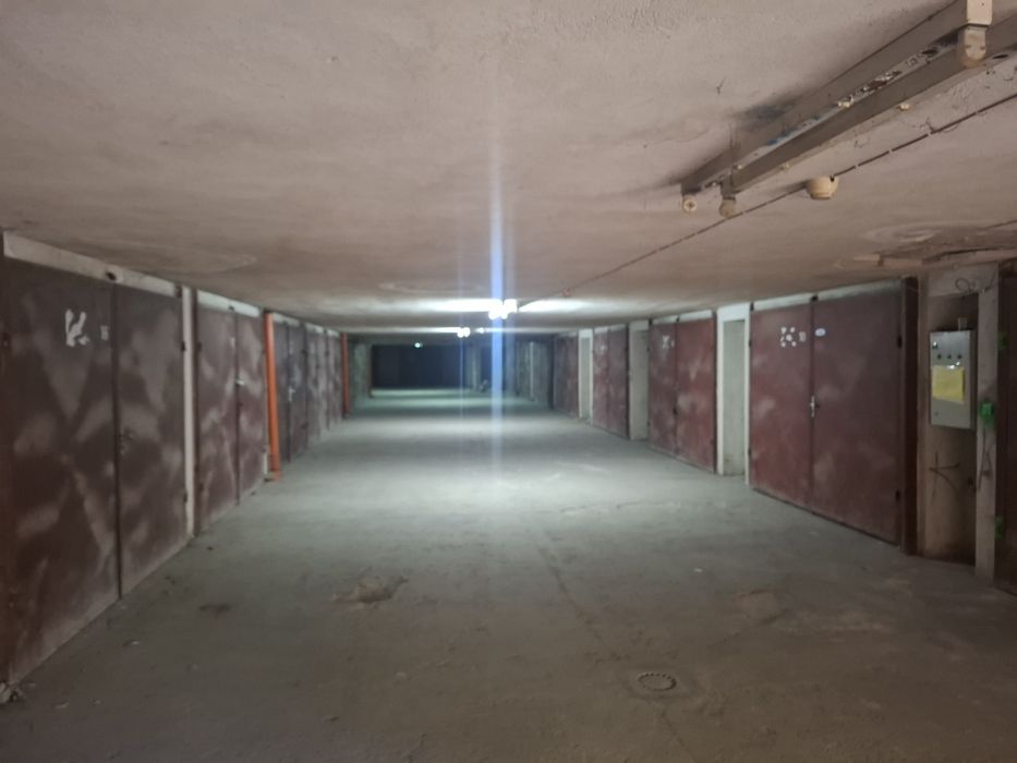 Продава се Гараж / Паркомясто в София, Лозенец - 18 кв.м за 2500 €/кв.м - Снимка #3