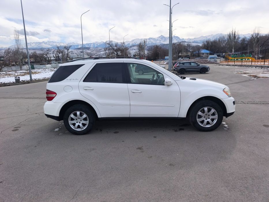 Мерседес мл 350, Mercedes ML 350