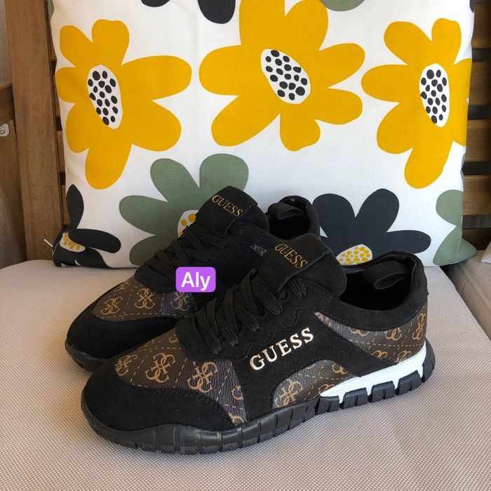 Adidasi dama și barbati