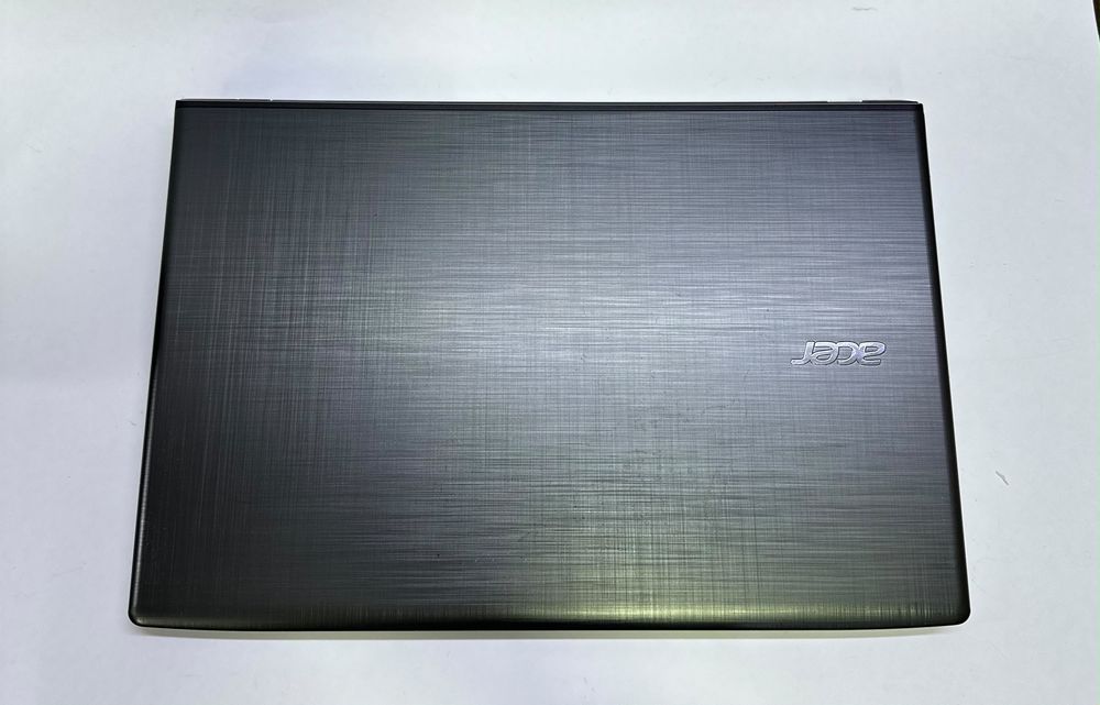 Ноутбук Acer Aspire E5-575