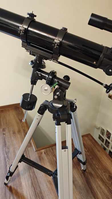 Telescop refractor SkyWatcher 90 910 EQ2