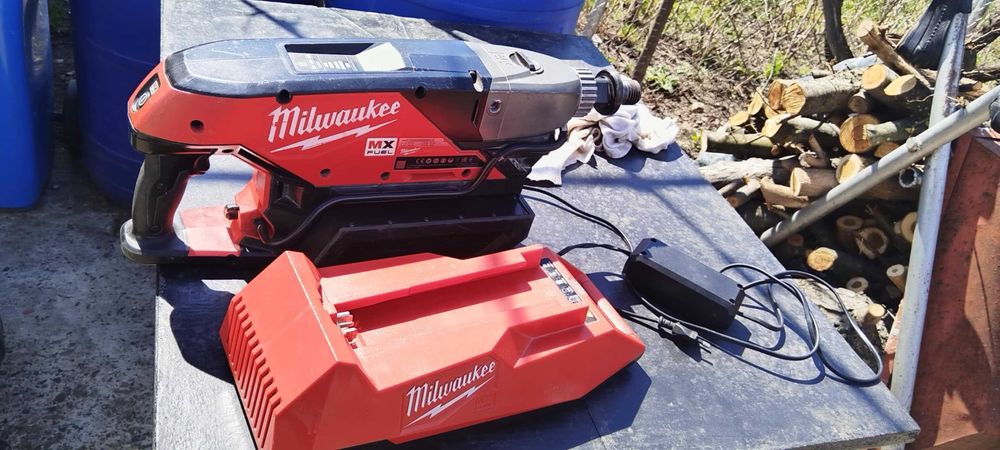 masina de carotat milwaukee MXF DCD150