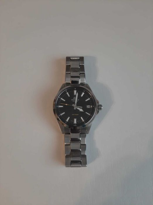 Ceas Casio Edifice 100 D -1AVUEF cu bratara din otel inoxidabil - NOU