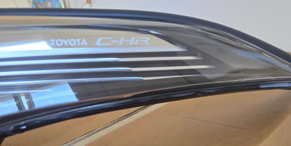 TOYOTA CH-R  LED 2018/23