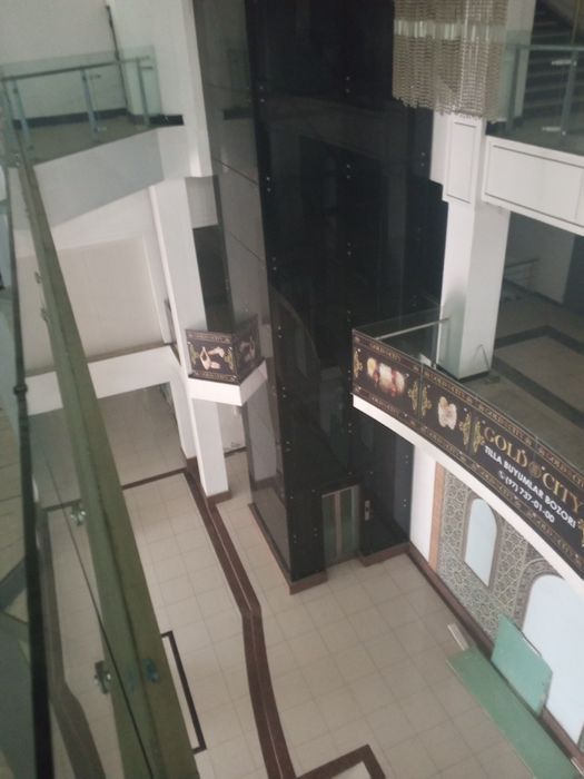 Лифт пассажирский сотилади