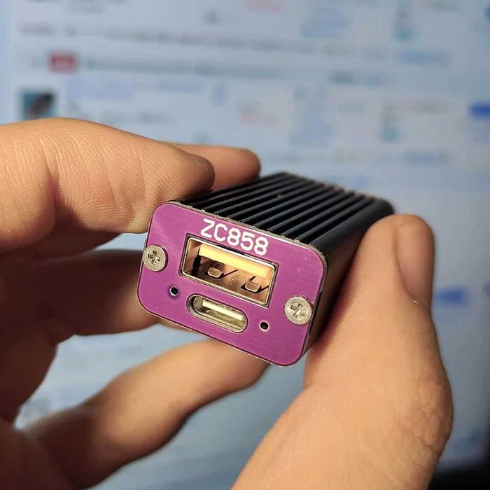 Convertor 140W PD, încărcător laptop și telefon (cu orice încărcător)