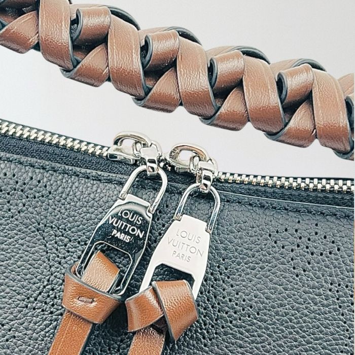 Louis Vuitton Beaubourg Hobo оригинална дамска чанта като нова