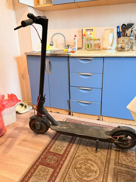 Продам самокат xiaomi m365 pro 2