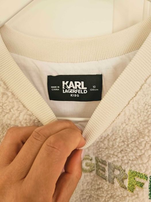 Момичешки комплект Karl Lagerfeld суитшърт и zara джинси 138 см