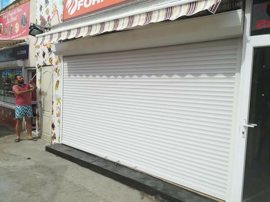 Usi tip Rulou pentru orice Garaj,rulouri exterioare.Vand si repar usa