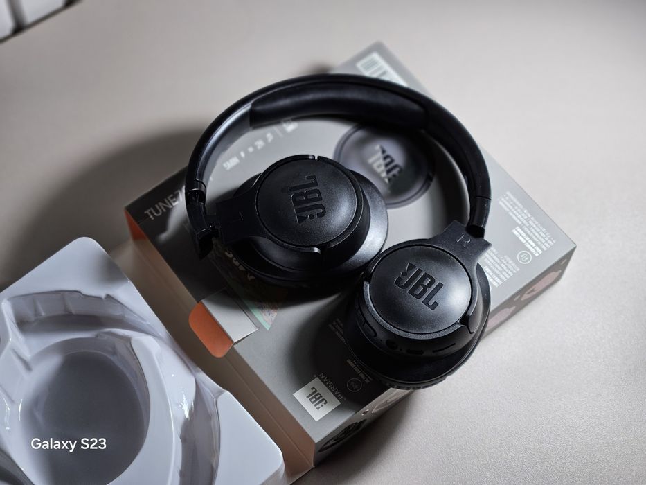 JBL Tune 700BT продам/обменяю