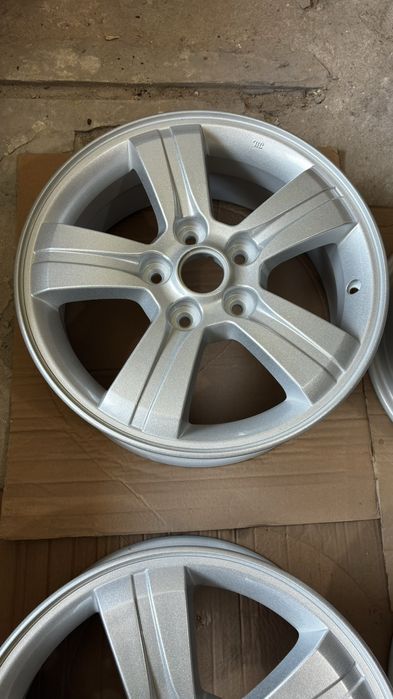 Продавам джанти 16