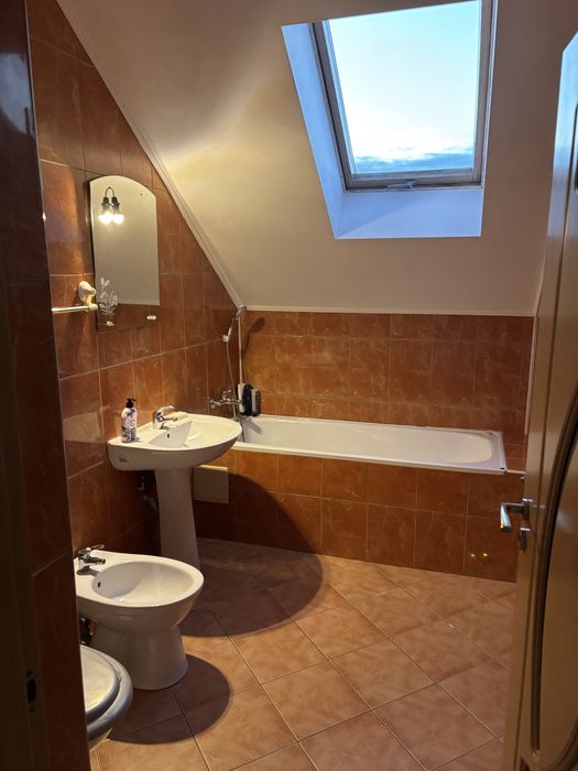 Apartament de inchiriat craciun/revelion in Radauti, 71mp, 2 dormitoare,complet mobilat și utilat, centrala proprie, str Putnei