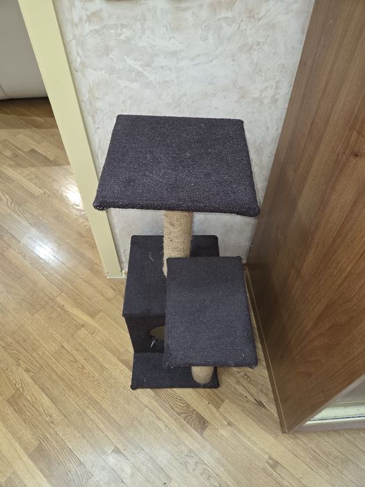 Домик для кошки/когтеточка