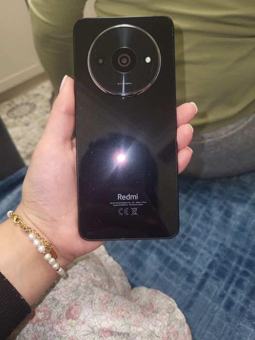 Продам редми А3 почти новый