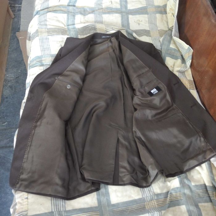 НОВ Костюм кафяв