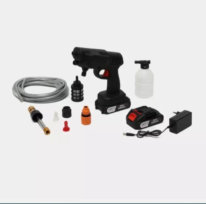 Uy shayoritida mashina yuvish uchun karcher kanplekt