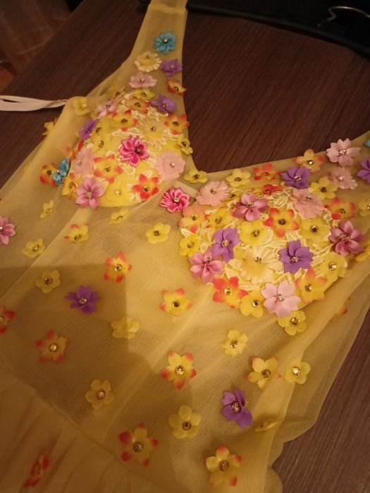 Rochie de ocazie cu floricele 3D