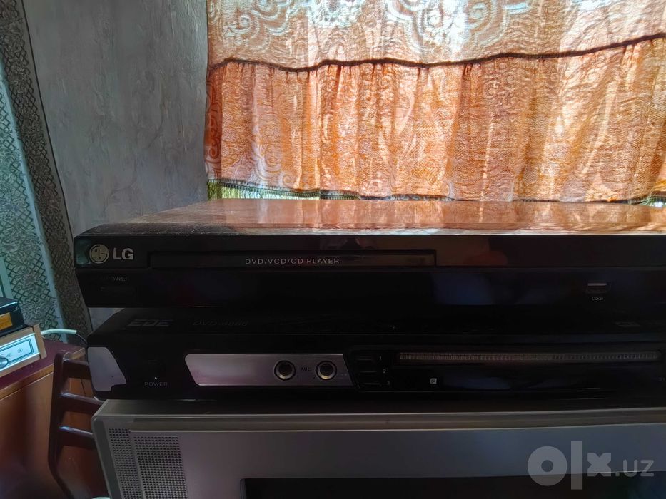 DVD проигрыватель.