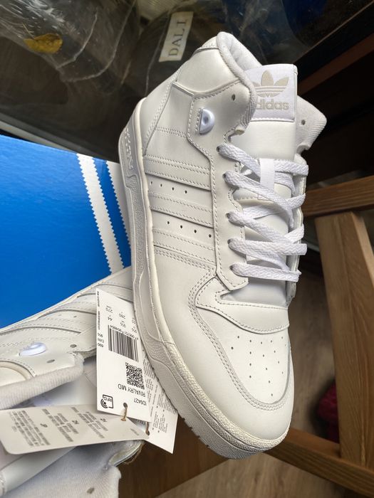 Adidas Marimea 44 adidasi ghete albi *NOI*