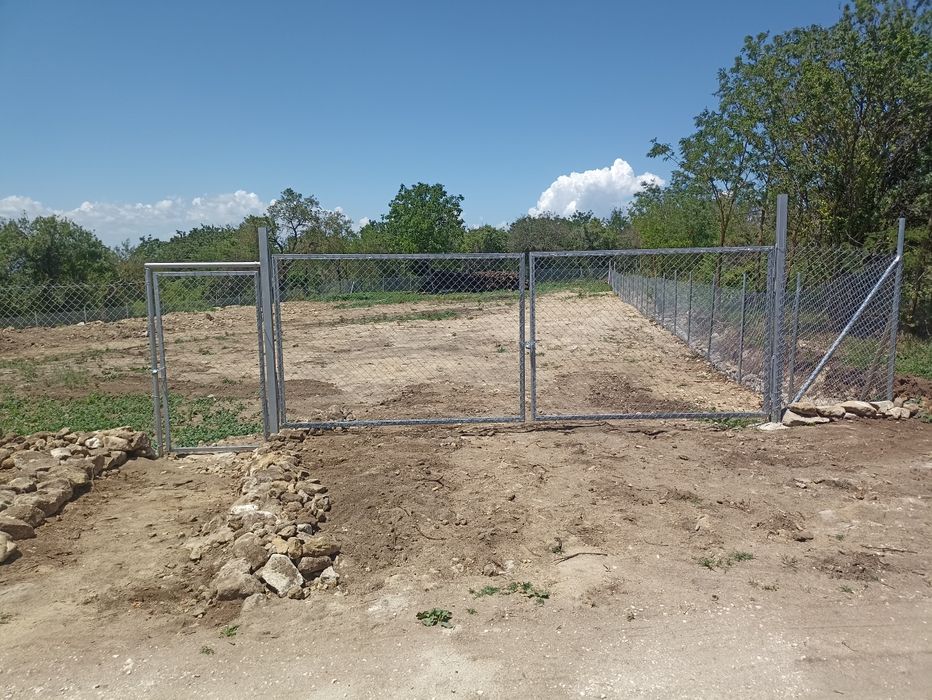 Рязане на опасни  дървета, косене на тревни площи.