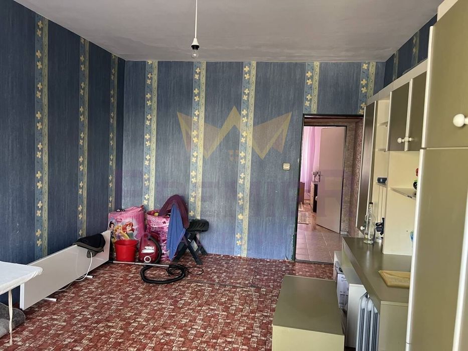 Продава се Тристаен апартамент в Пловдив, Христо Смирненски - 91 кв.м за 1561 €/кв.м - Снимка #8