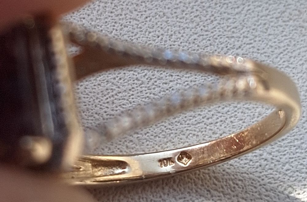 Superb inel vechi din aur de 10k cu ametrin natural si diamante.