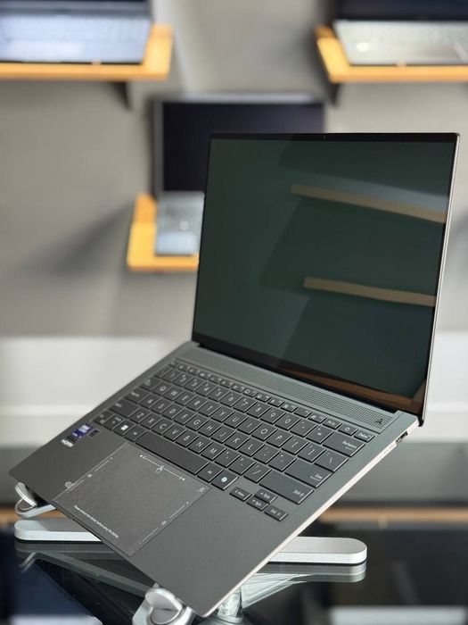 Asus Zenbook S14 yangi