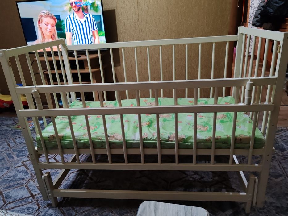 Кровать - маятник