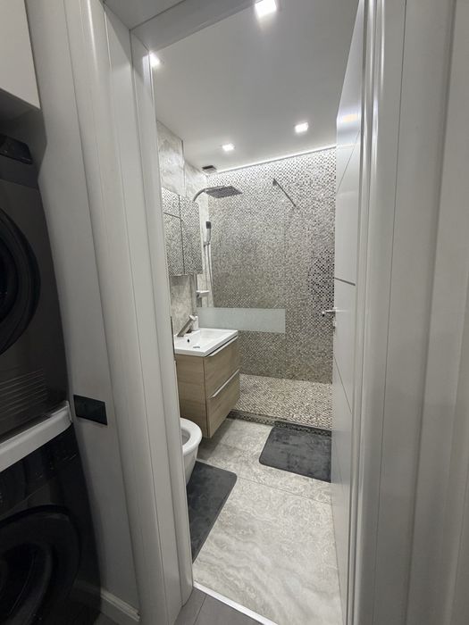 Apartament ultracentral , 3 camere , decomandat