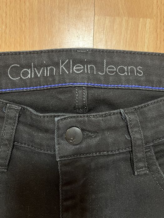 Calvin Klein Skinny Stay Black размер W33