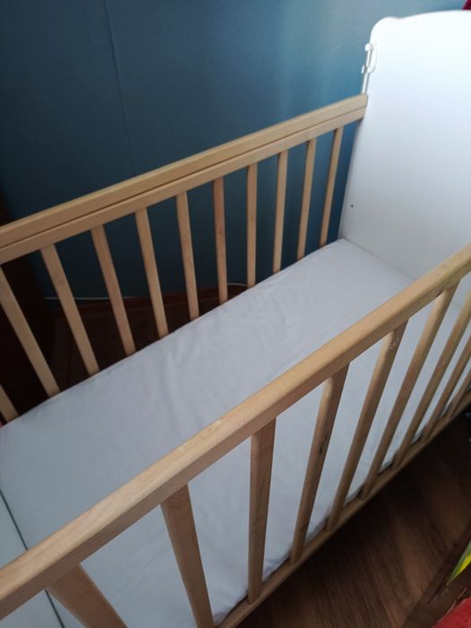 Детская кроватка с матрацом
